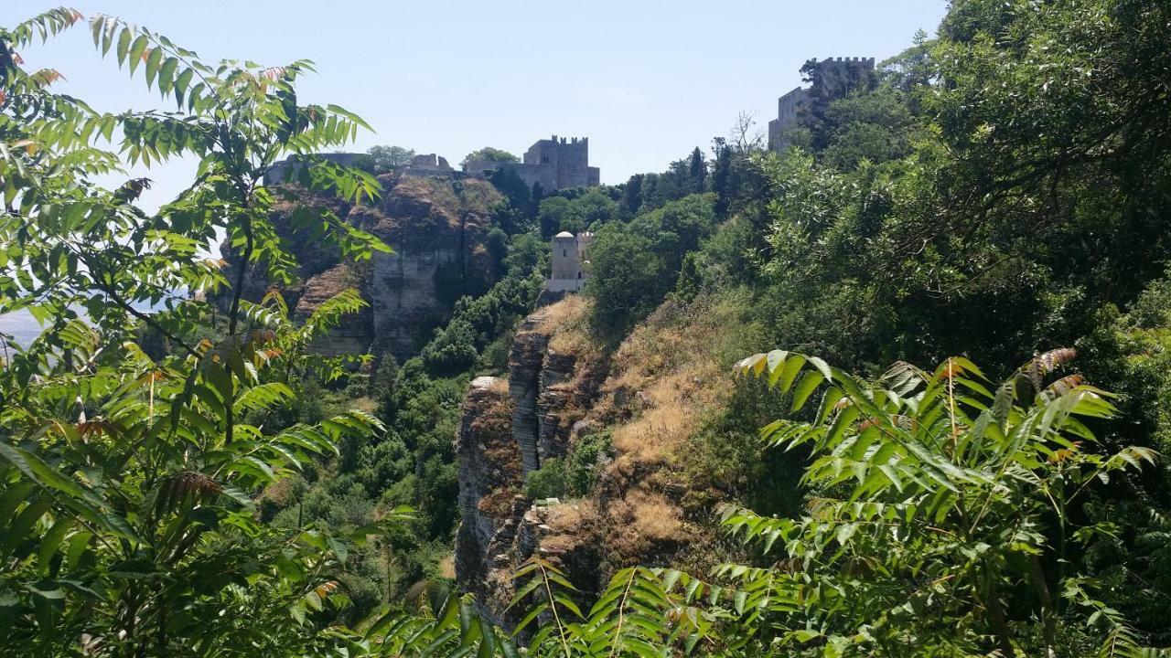 Sole E Fiori Di Sicilia Appartement Valderice Buitenkant foto