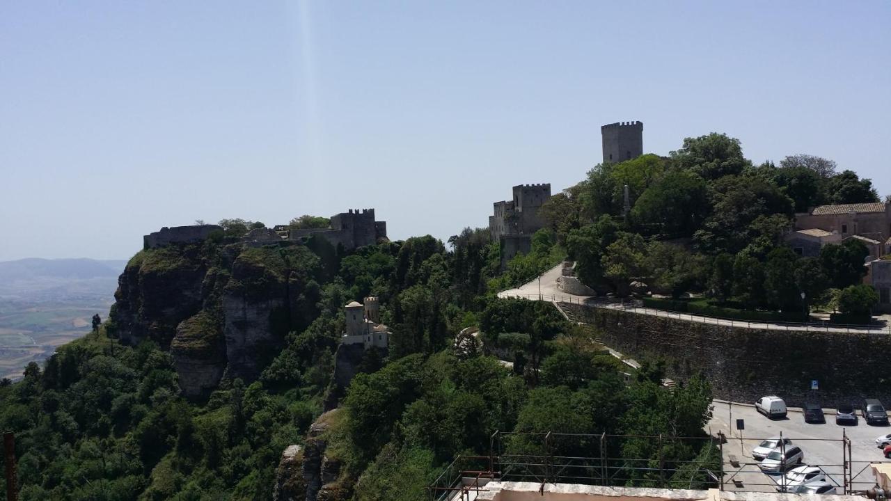 Sole E Fiori Di Sicilia Appartement Valderice Buitenkant foto